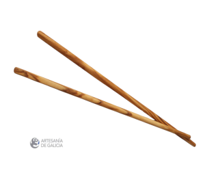 juego de palillos hechos a mano en madera de olivo